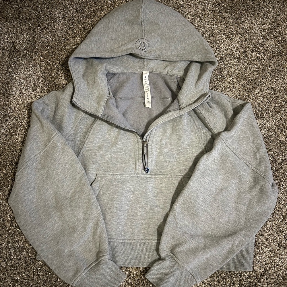 Lululemon cropped half-zip scuba